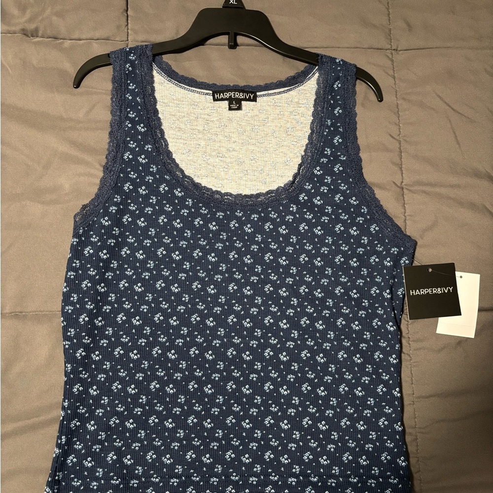 Harper&Ivy Navy Floral Tank Top